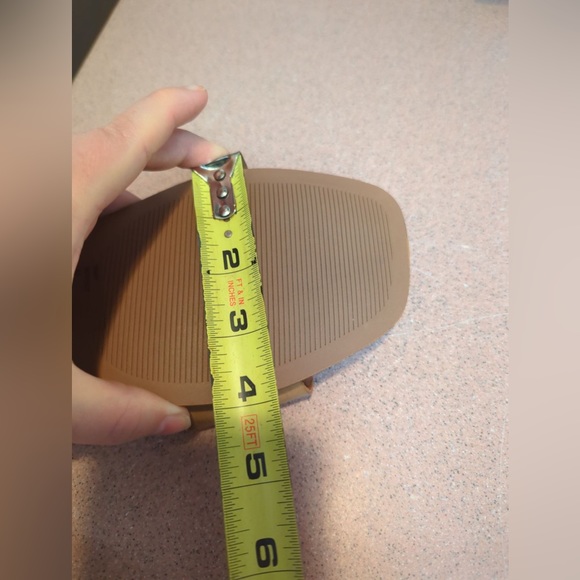 Steve Madden Deedy Flat Sandal in Tan - Picture 10 of 10